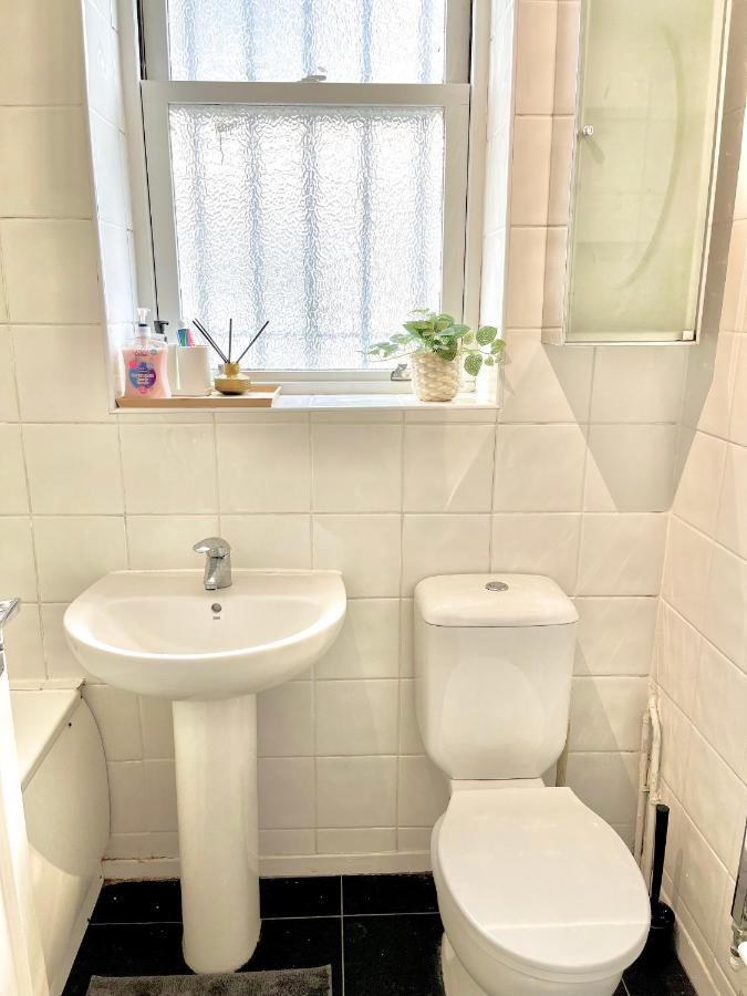 Archway Station Big Bedroom Flat Londyn Zewnętrze zdjęcie