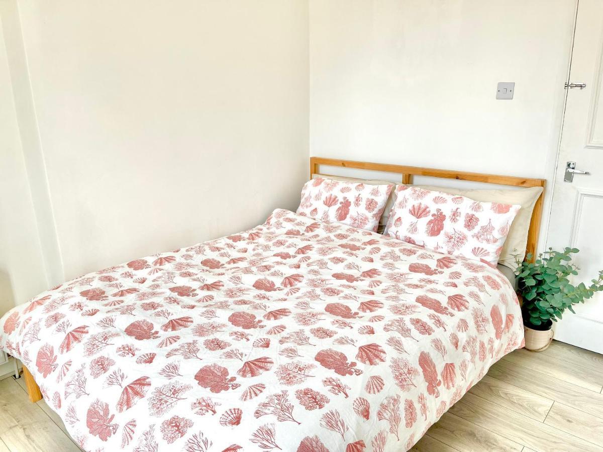 Archway Station Big Bedroom Flat Londyn Zewnętrze zdjęcie